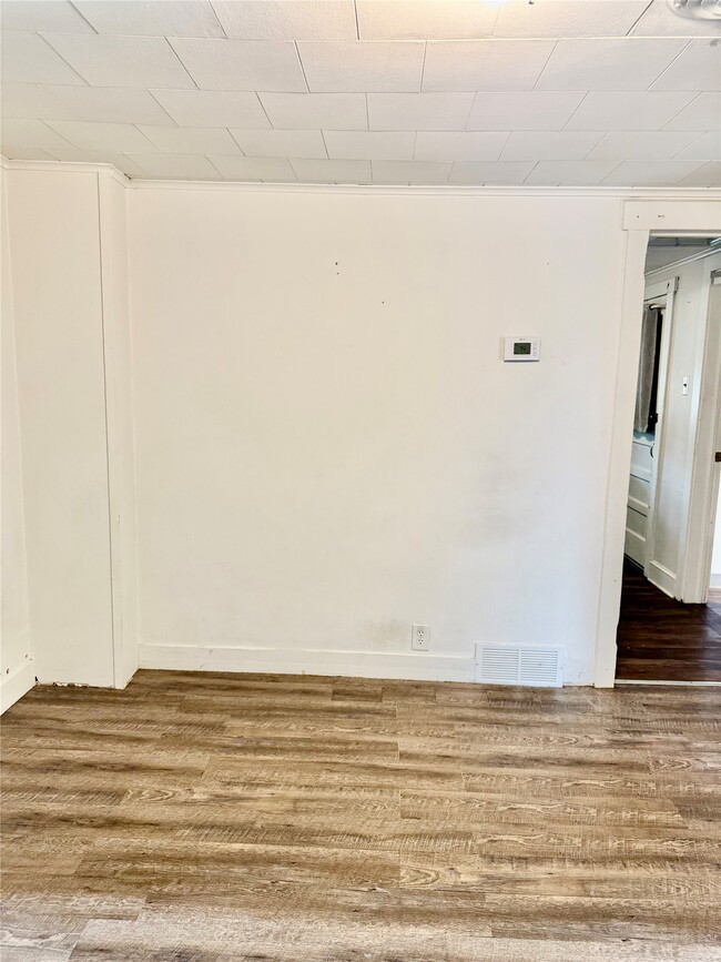 Photo - 310 Birdsall St