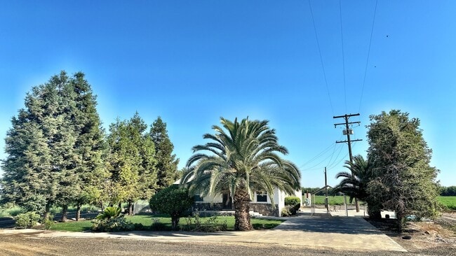 Photo - 7296 Ave 232