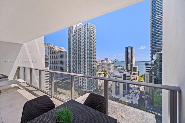 Photo - 1010 Brickell Ave Unit 2204