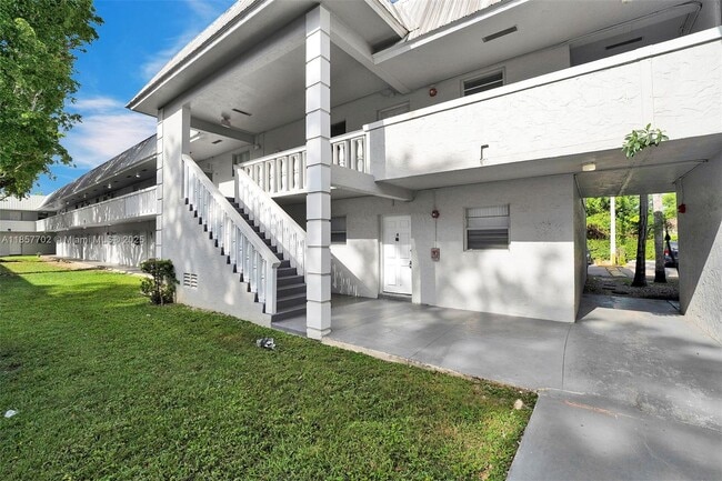 Photo - 17255 SW 95th Ave Unit 128