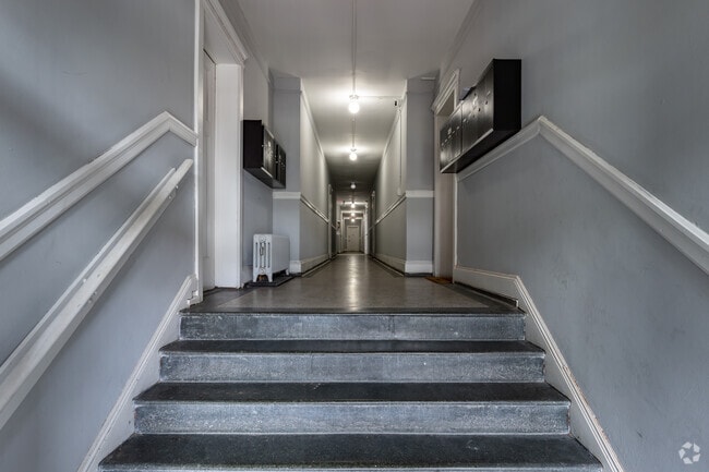 675 W Willis St - The Willis