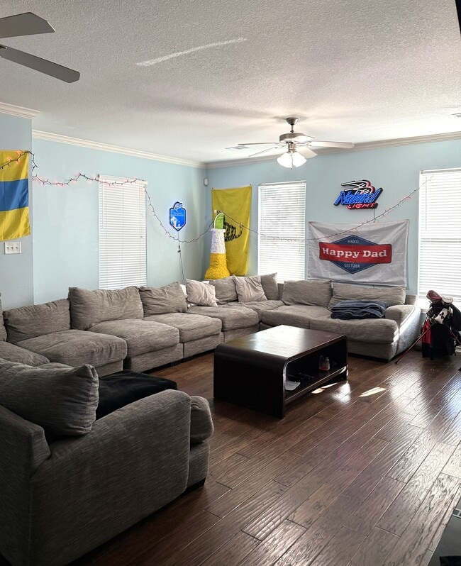 Photo - 1425 W Villa Maria Rd