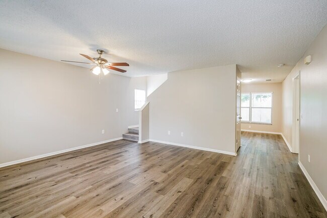 Photo - 1424 Dew Bloom Rd