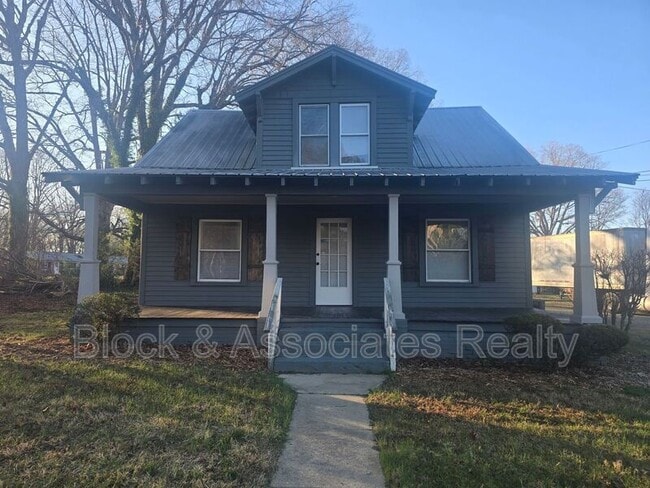 Building Photo - 222 Liberty Rd