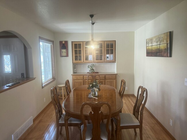 Photo - 601 Moose Ct