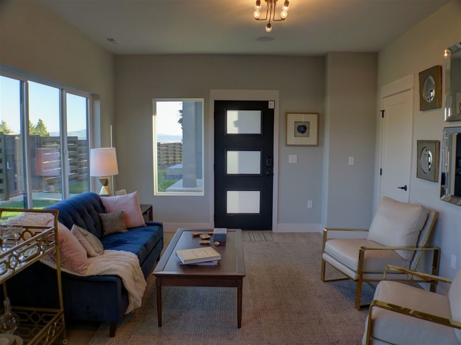 Family1 - 7217 N 5 Mile Rd