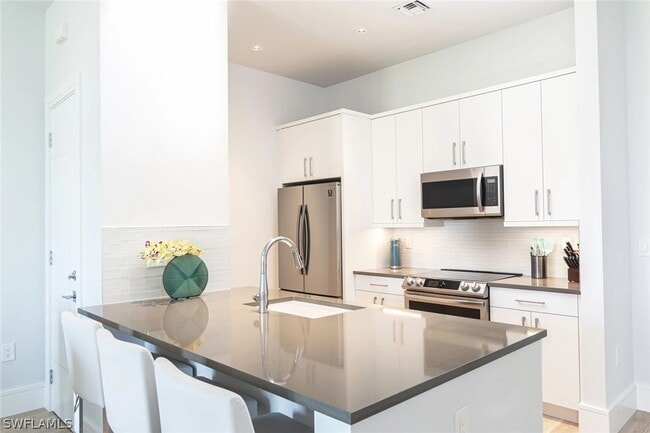 Photo - 101 8th St S Unidad 308