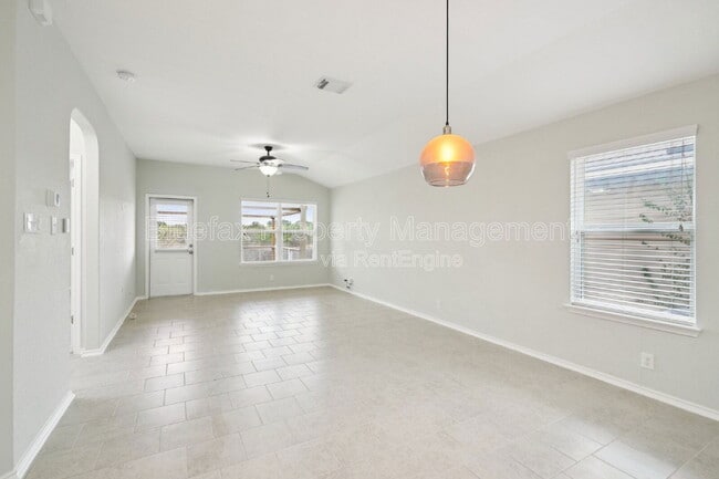 Photo - 14046 Cremello Fls