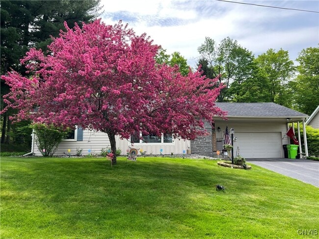 Building Photo - 12 Forest Rd