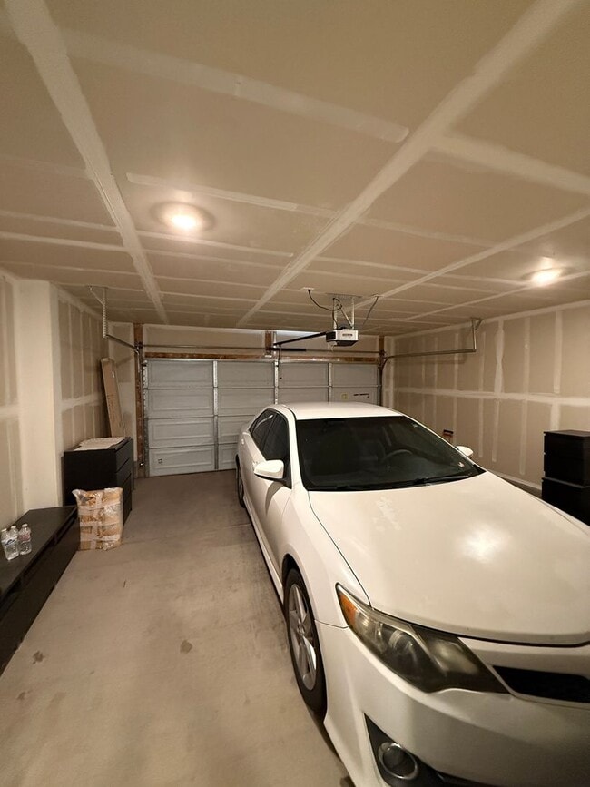 Photo - Modern 4-Bedroom Home Built in 2023 – Prime Tucson Location