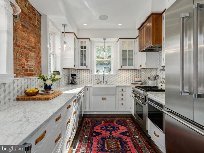 Photo - 1450 T St NW