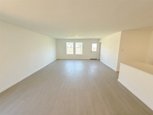 Photo - 505 Robin Ct