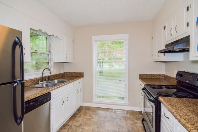 Photo - 149 Oldwood Rd