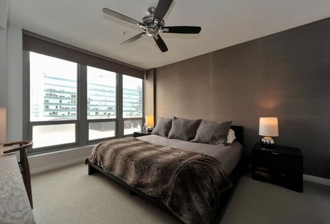 Photo - 565 W Quincy St Unit 1505