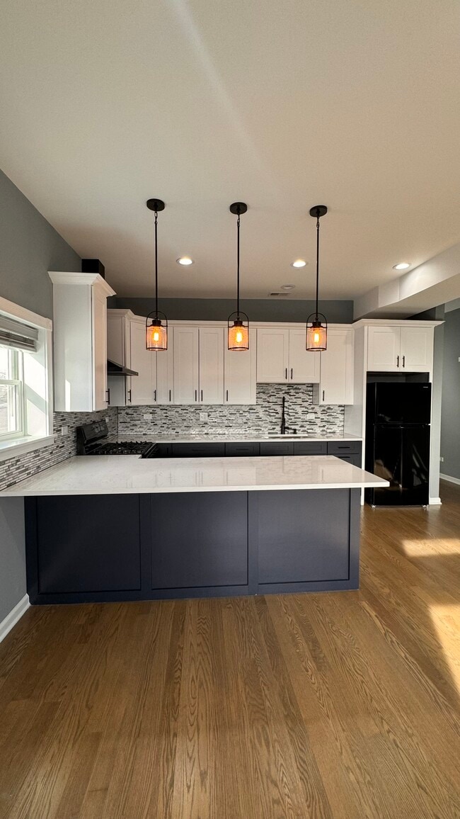 Photo - 5938 W Montrose Ave Unit 1