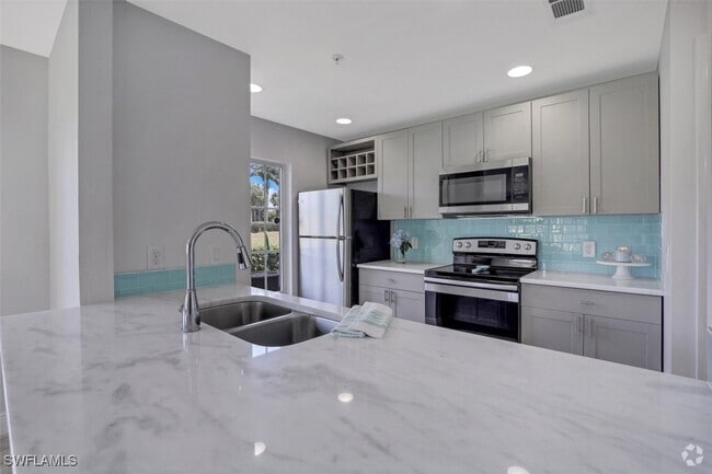 Building Photo - 9465 Ivy Brook Run Rental