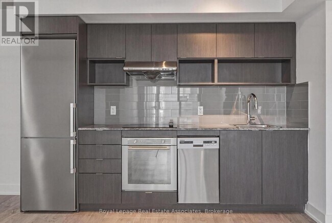 Photo - 7 Mabelle Ave Unit 2806