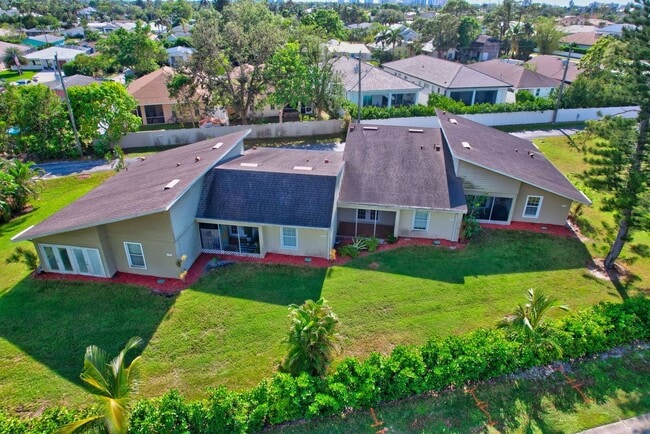 Photo - 706 111th Ave N