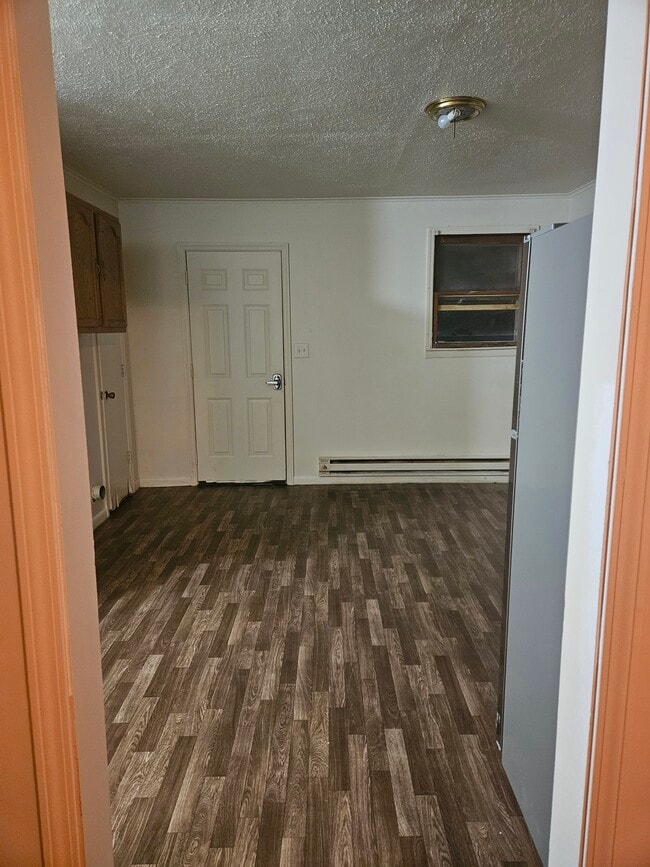 Photo - 148 Edgewater Rd