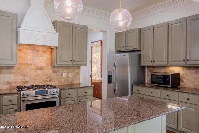 Photo - 95 Woods Crossing Unidad 201