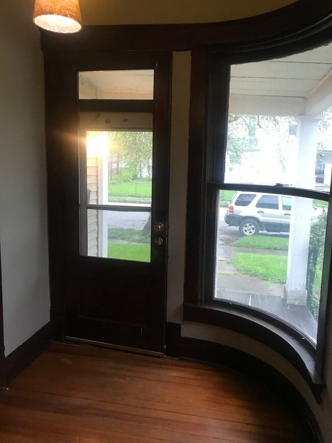 Photo - 1206 Heath St Unit 1206