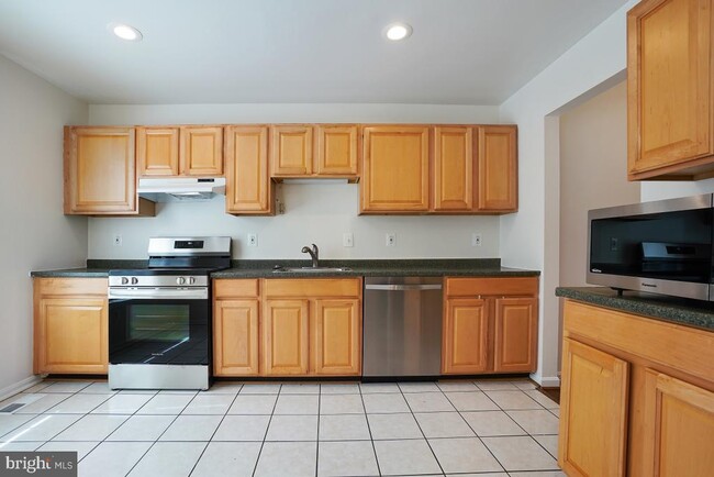 Photo - 3908 Ferrara Dr