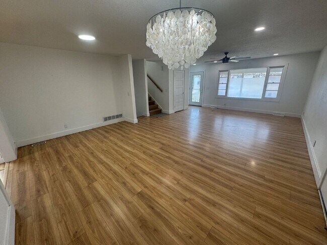 Photo - 1014 S Rosalie Ave