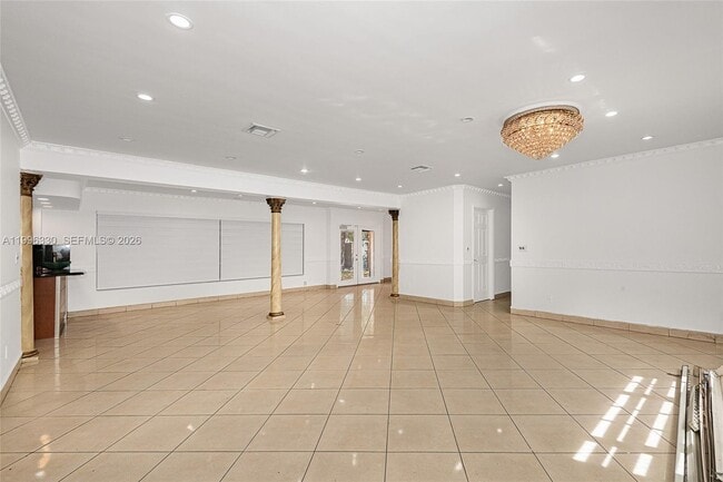 Photo - 2545 NE 207th St