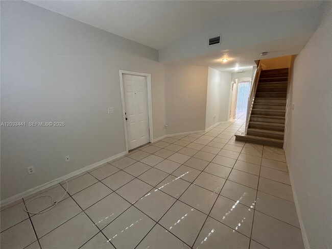 Photo - 4961 Leeward Ln