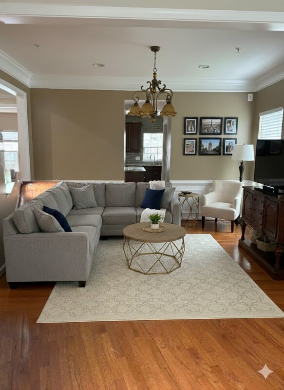 Photo - 1023 Anderson Pl SE