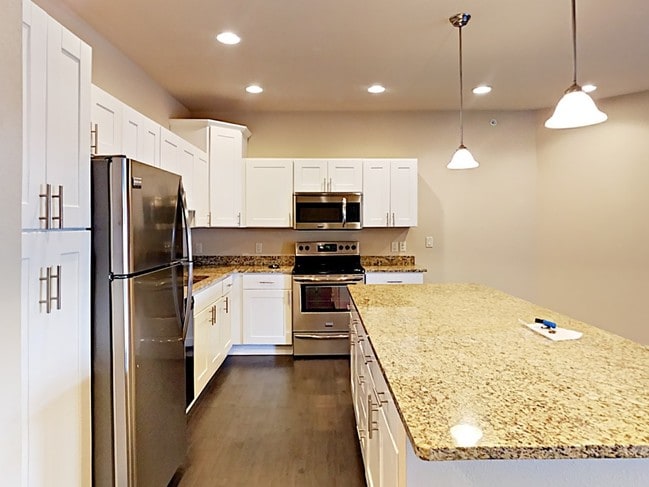 Image_nX5r90ibtr.jpg - Worthington Apartments