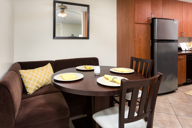 Comedor del apartamento de dos habitaciones