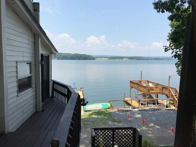 Photo - 6006 Lynn Rd