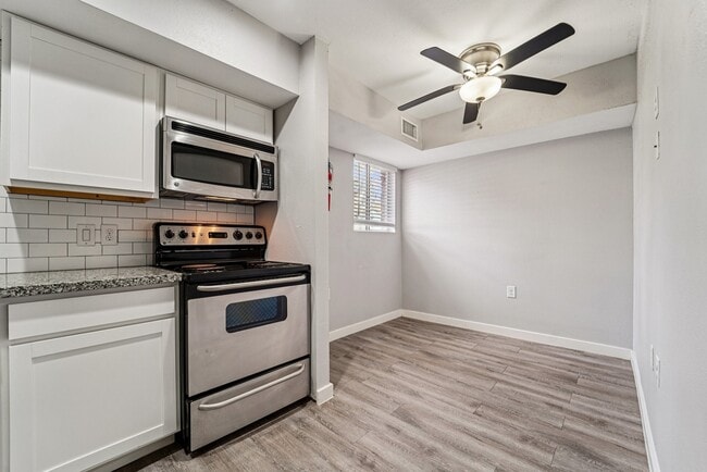 Photo - 2807 Beauchamp St Unit 14