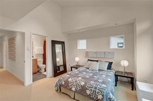 Building Photo - High Quality 3 bedroom 3.5 bath town home in Cedar Park! Only $2995!