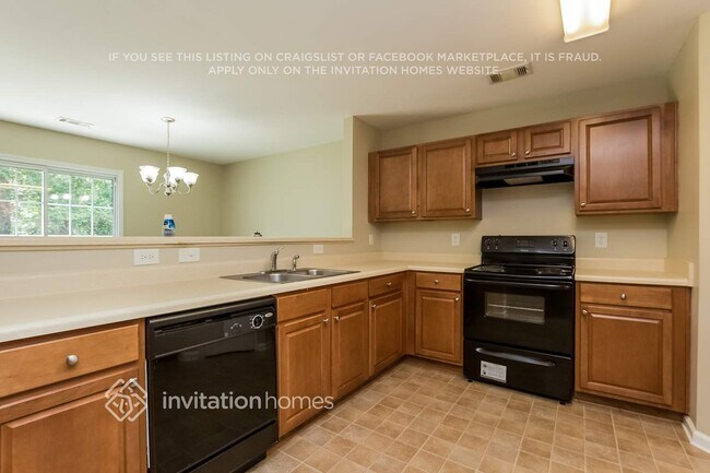 Photo - 2650 Mayfair Dr