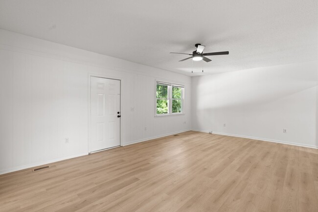 Photo - 1522 Middle St Apartment Unit 1522
