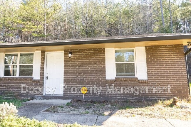 Building Photo - 3860 Youngstown Rd Unit 3860