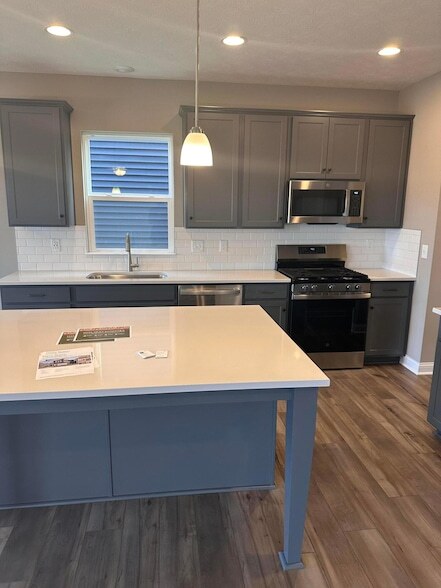 Photo - 2027 Aerotrain Ct N