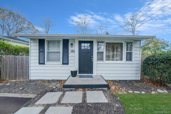 Photo - 120 Lookout Dr House