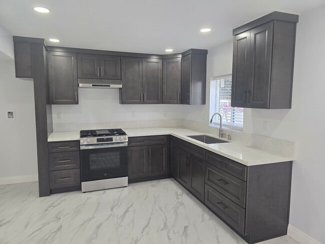 Photo - Cozy Unit in Westminster for Lease