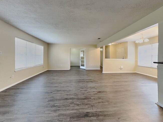 Photo - 14234 Montaigne Dr