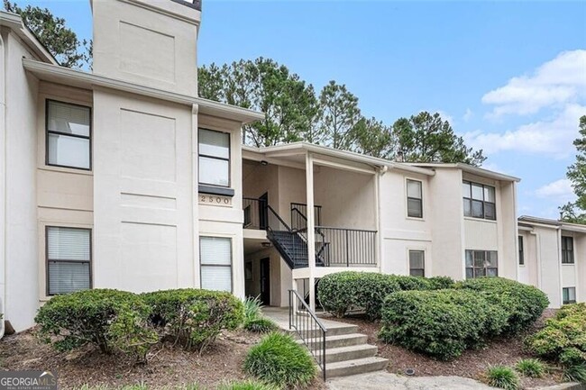 Photo - 2501 Huntingdon Chase Condominio