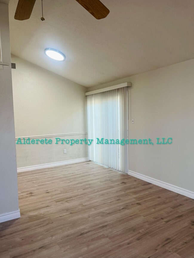 Photo - 9006 Sonya Ave SW