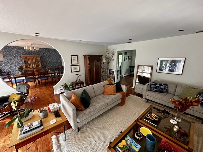 Photo - 222 Thornwood Rd