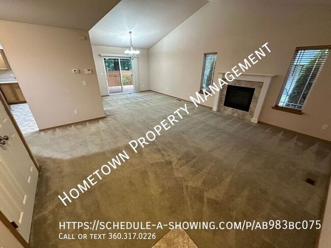 Photo - 9420 Fairhill Dr NE