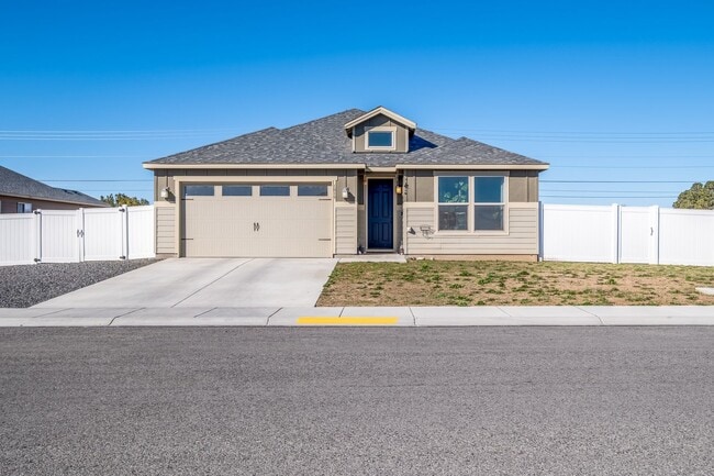 Building Photo - 3 bed 2 bath Home for Rent-Quincy