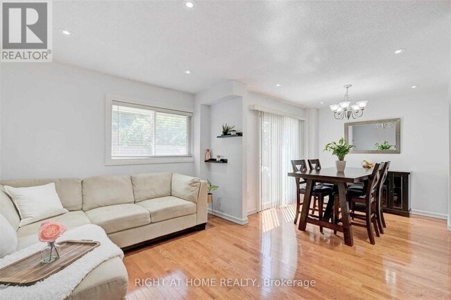 Photo - 121 Radford Dr
