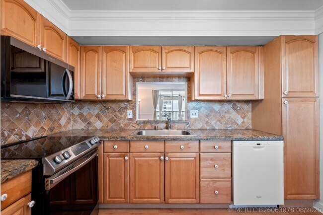 Photo - 620 NE 12th Ave Unit 602