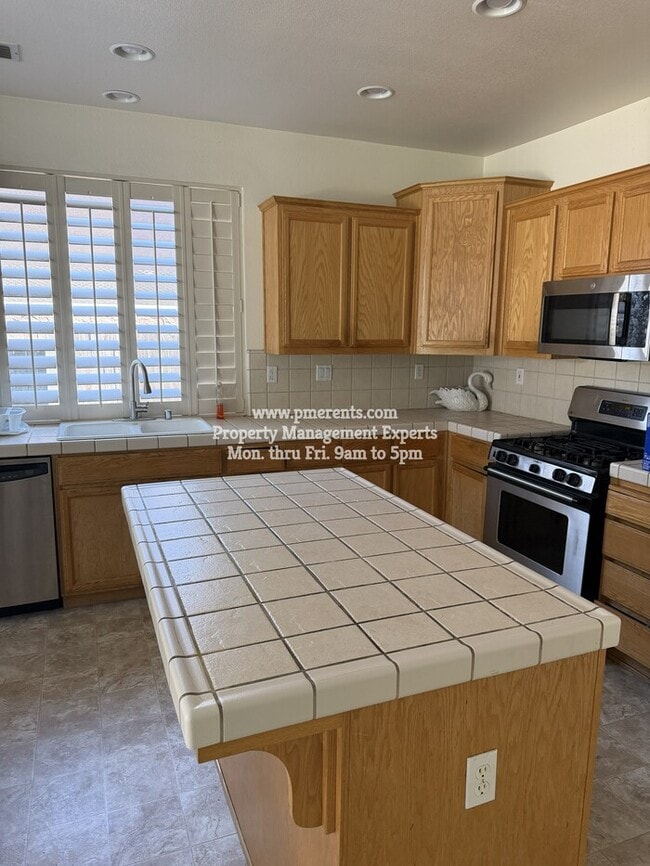 Photo - 2531 Crestmore Cir